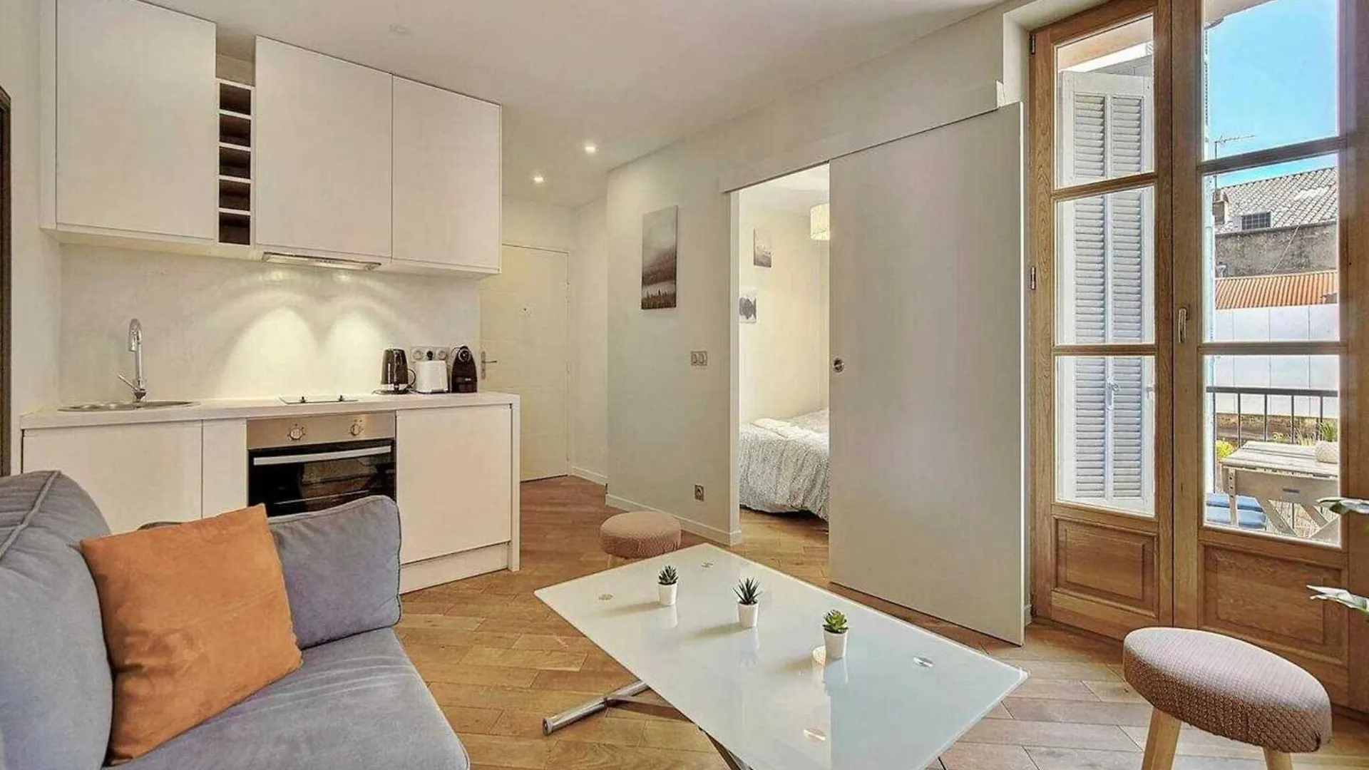 Charming Apartment, Suquet Cannes - Mobility Lease Apartment